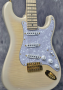 Fender Japan Exclusive Richie Kotzen Stratocaster See-through White Burst 4
